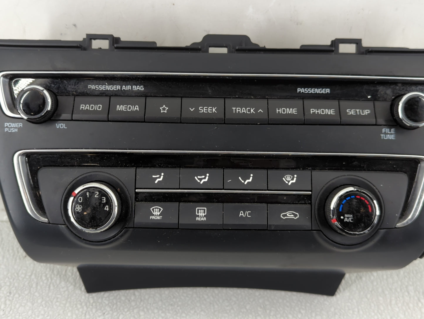 2020 Kia Optima Climate Control Module Temperature AC/Heater Replacement P/N:97250-D5AA0 Fits OEM Used Auto Parts - Oemuseda