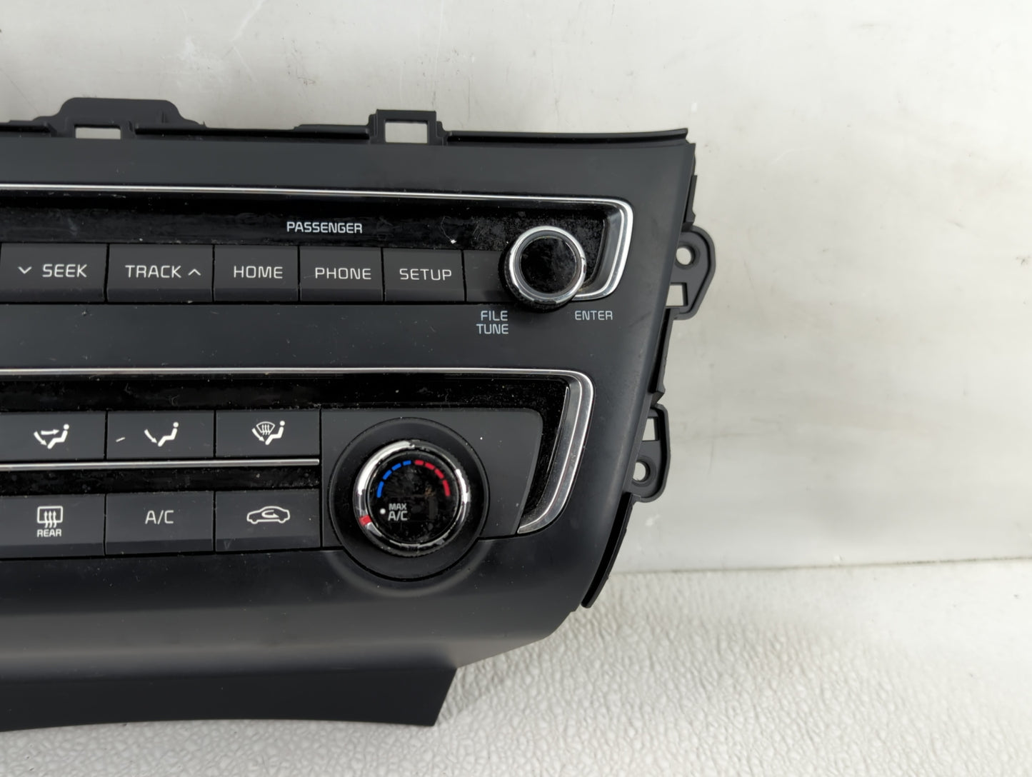 2020 Kia Optima Climate Control Module Temperature AC/Heater Replacement P/N:97250-D5AA0 Fits OEM Used Auto Parts - Oemuseda