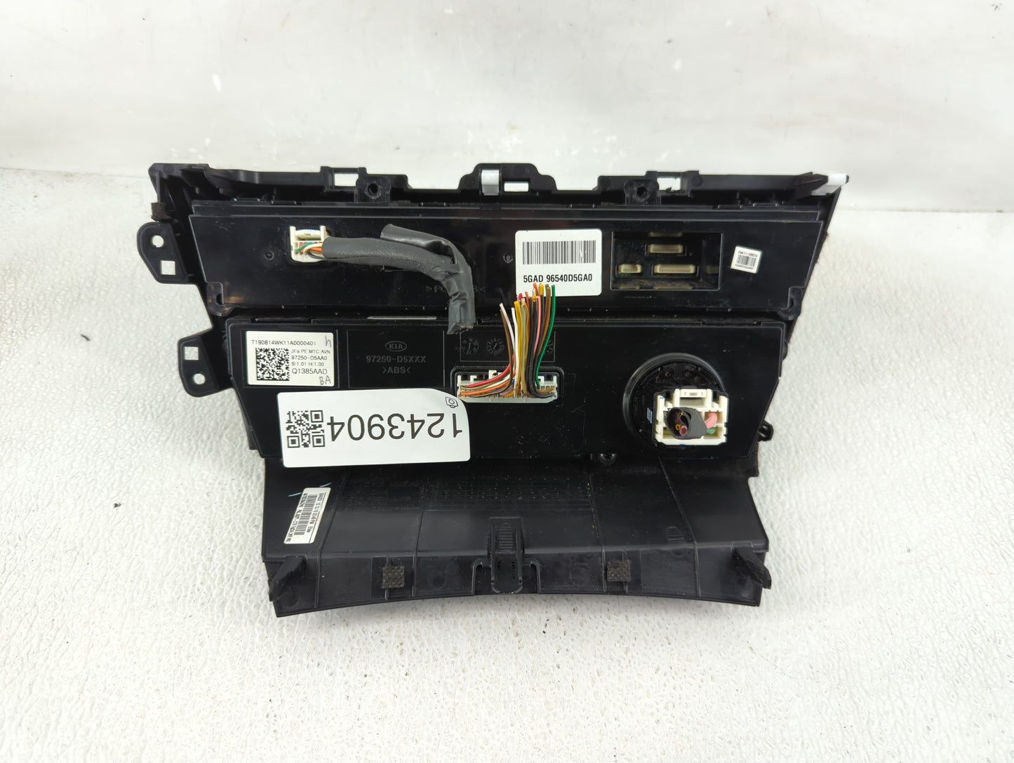 2020 Kia Optima Climate Control Module Temperature AC/Heater Replacement P/N:97250-D5AA0 Fits OEM Used Auto Parts - Oemuseda