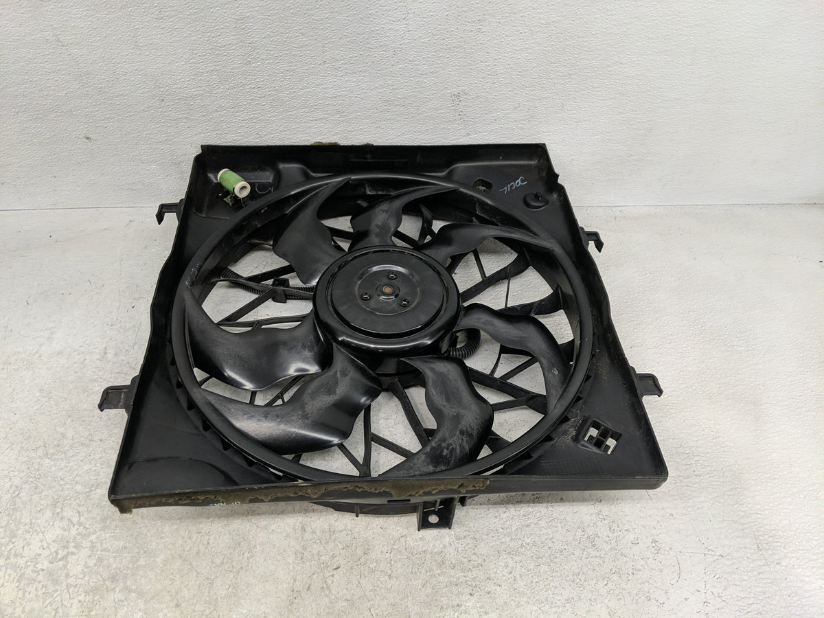 2016-2020 Kia Optima Electric Radiator Cooling Fan Motor Assembly P/N:25380-D5280 Fits Fits 2016 2017 2018 2019 2020 OEM Use