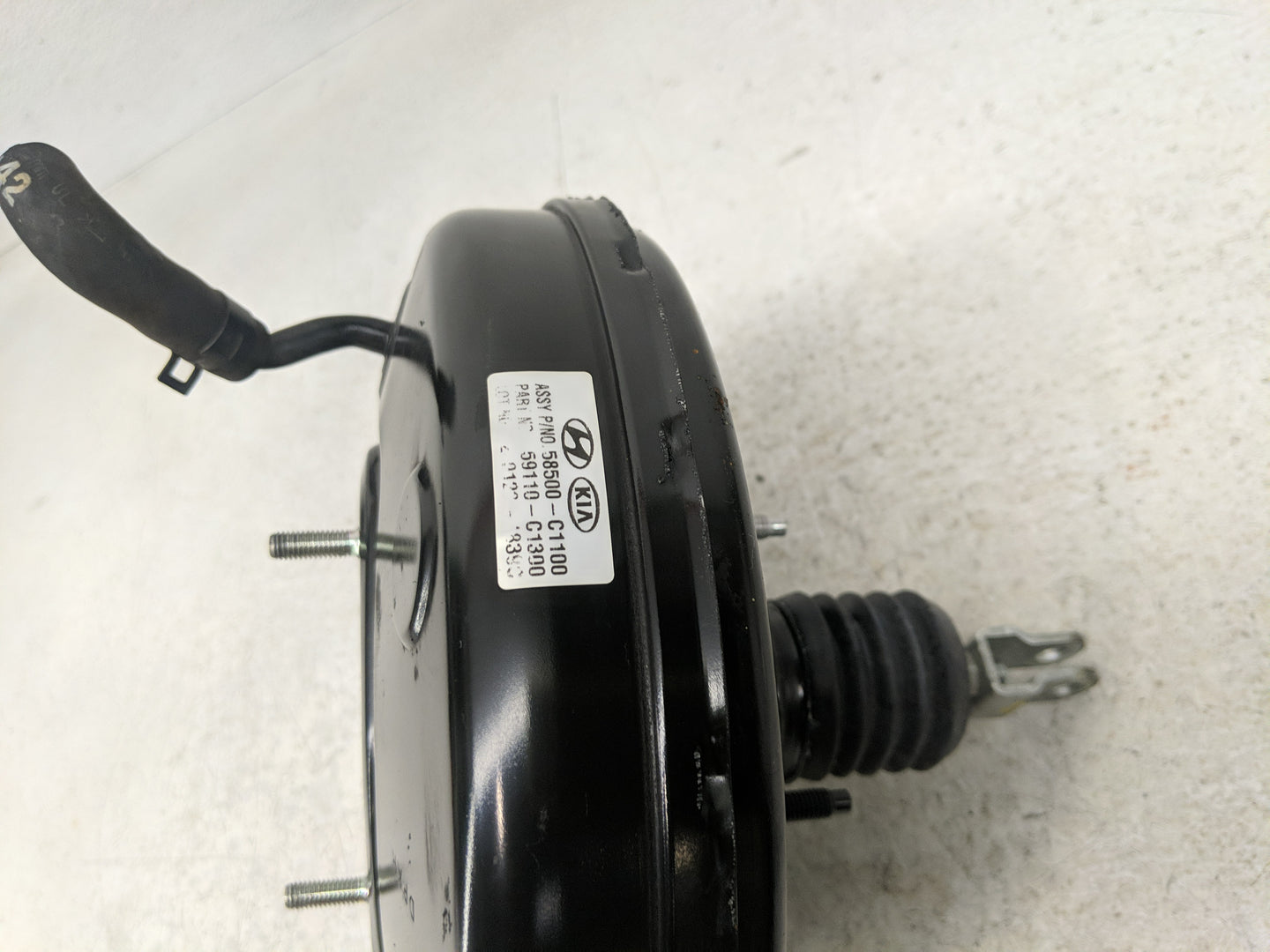 2020-2020 Kia Optima Power Brake Booster Oem 1302550 - Oemusedautoparts1.com