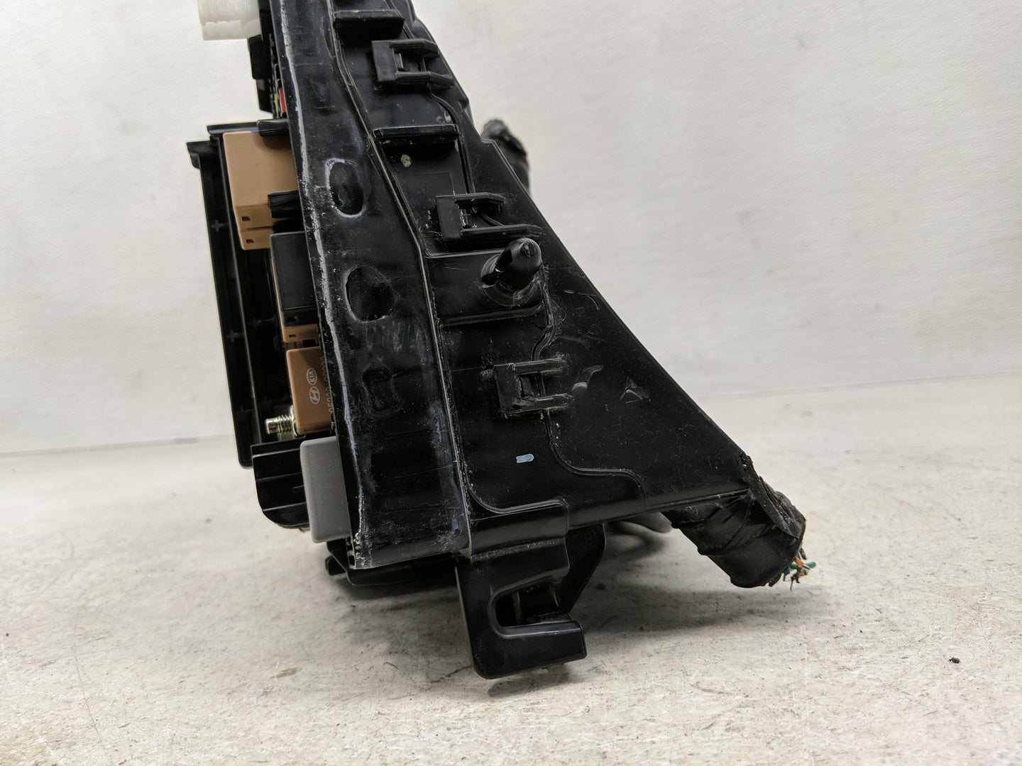2020 Kia Optima Fusebox Fuse Box Panel Relay Module P/N:91950-D5841 Fits OEM Used Auto Parts - Oemusedautoparts1.com