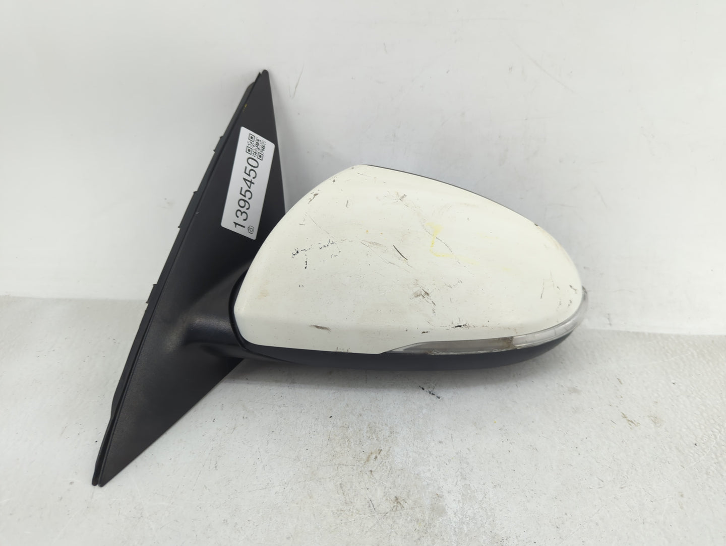 2016-2020 Kia Optima Driver Side View Mirror - Left Door Mirror OEM Used - Oemusedautoparts1.com