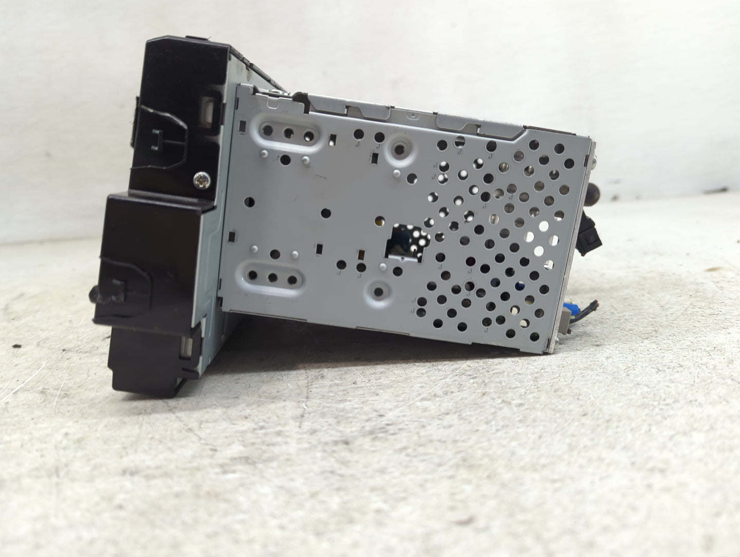 2019-2020 Kia Optima Radio AM FM Cd Player Receiver Replacement P/N:96160-D5700WK Fits Fits 2019 2020 OEM Used Auto Parts - 