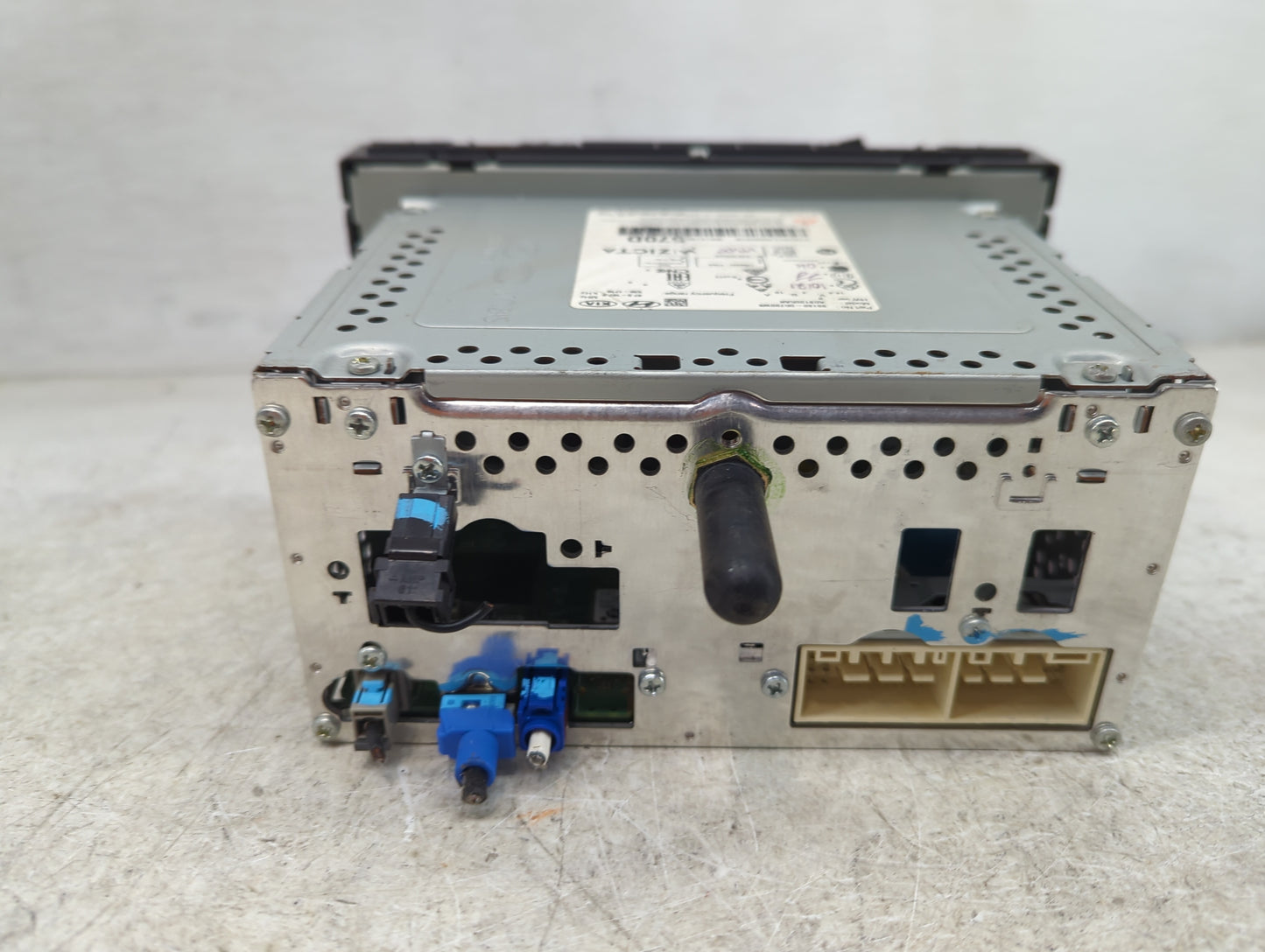 2019-2020 Kia Optima Radio AM FM Cd Player Receiver Replacement P/N:96160-D5700WK Fits Fits 2019 2020 OEM Used Auto Parts - 