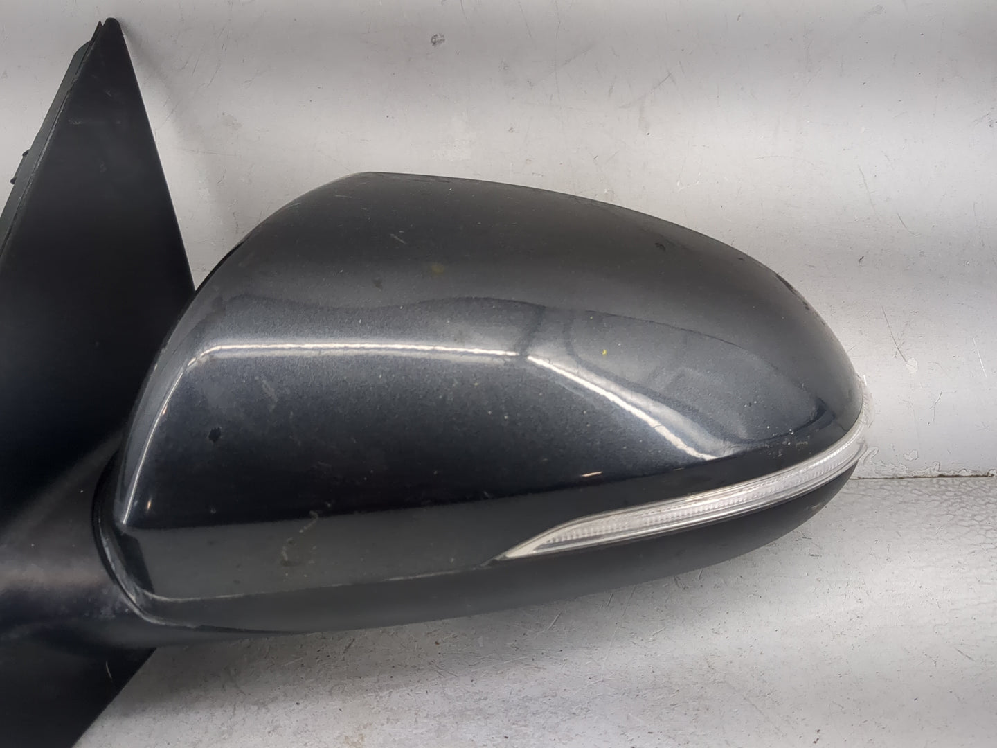 2016-2020 Kia Optima Driver Side View Mirror - Left Door Mirror OEM Used - Oemusedautoparts1.com