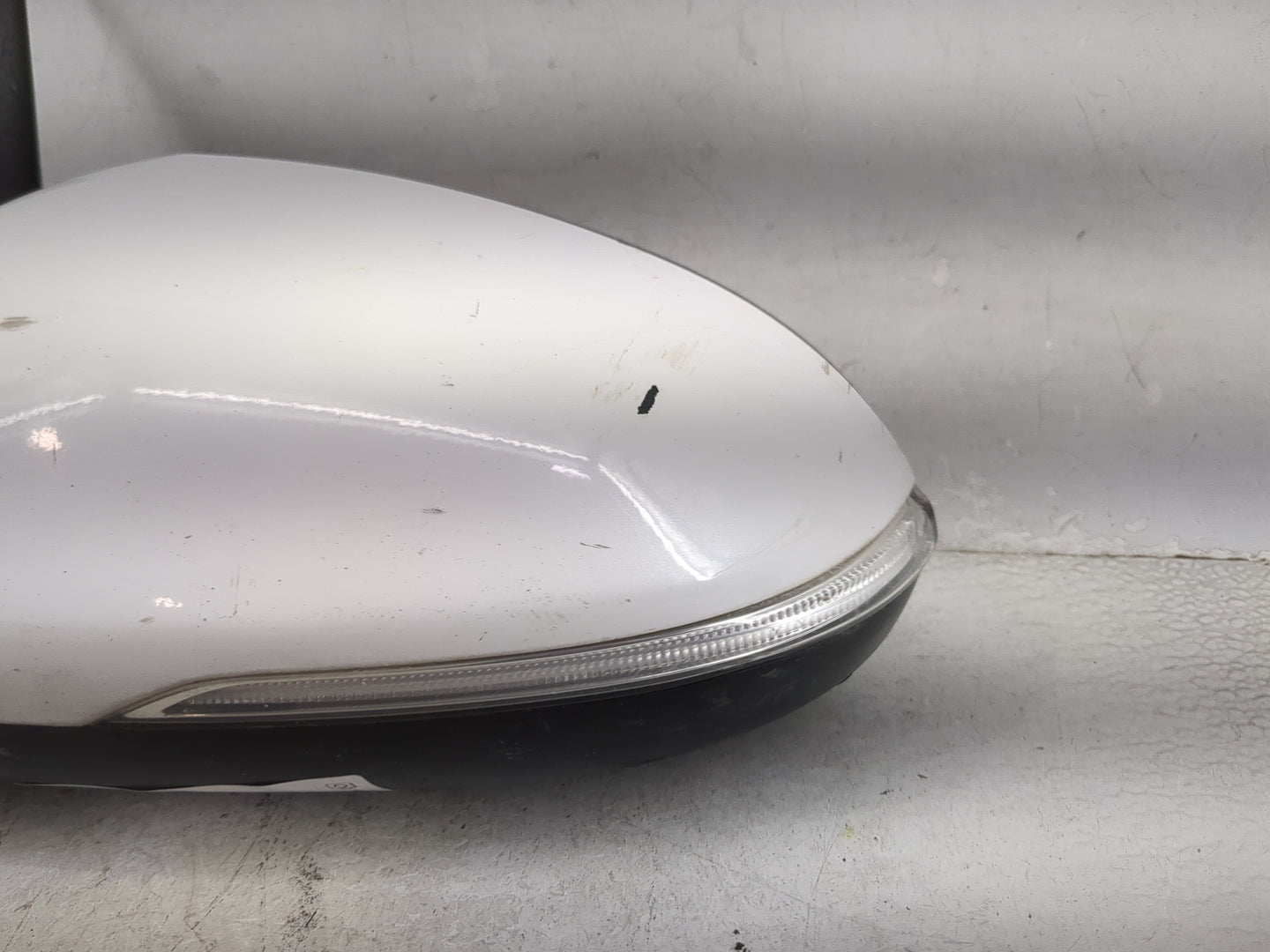 2016-2020 Kia Optima Driver Side View Mirror - Left Door Mirror OEM Used - Oemusedautoparts1.com