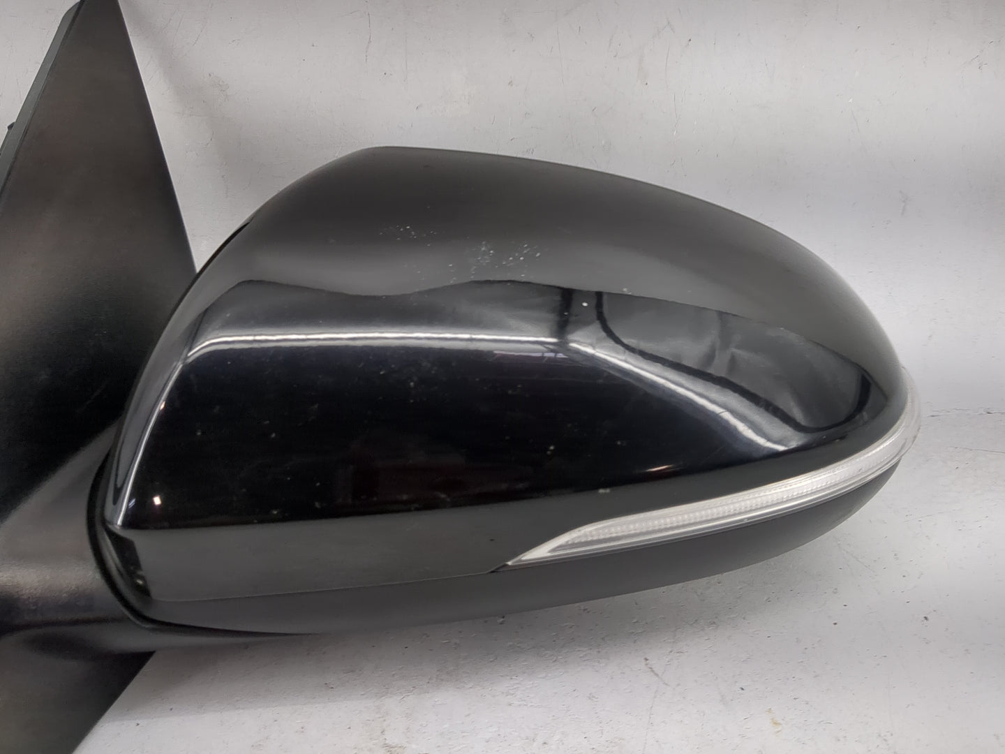 2016-2020 Kia Optima Driver Side View Mirror - Left Door Mirror OEM Used - Oemusedautoparts1.com