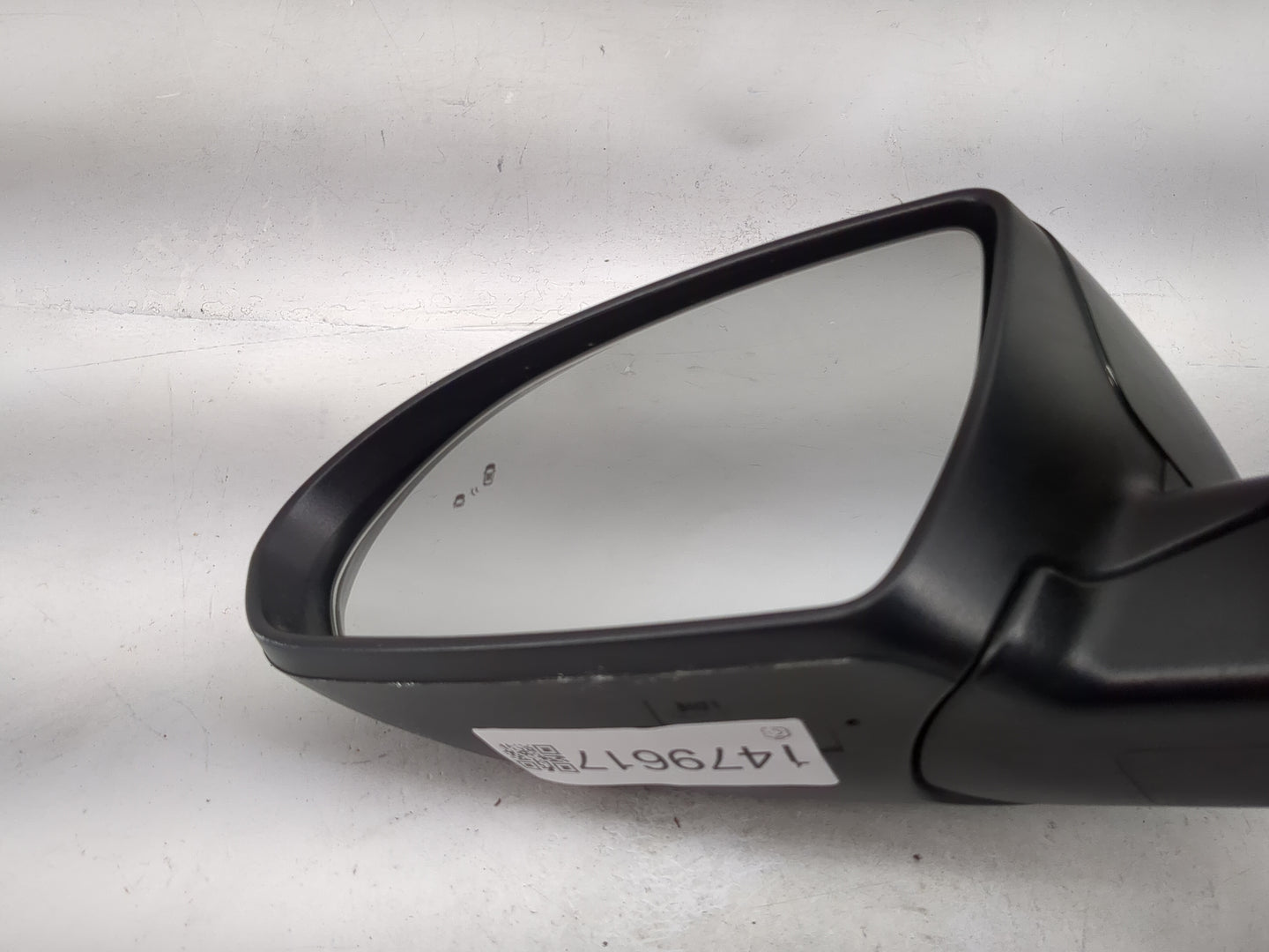 2016-2020 Kia Optima Driver Side View Mirror - Left Door Mirror OEM Used - Oemusedautoparts1.com