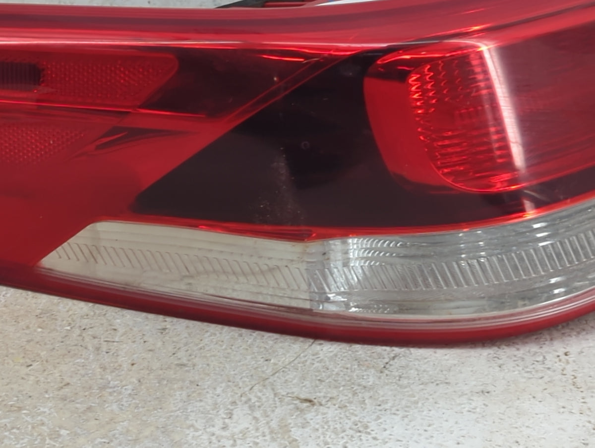 2016-2020 Kia Optima Tail Light Assembly Driver Left OEM P/N:92401-D5000 Fits Fits 2016 2017 2018 2019 2020 OEM Used Auto Pa