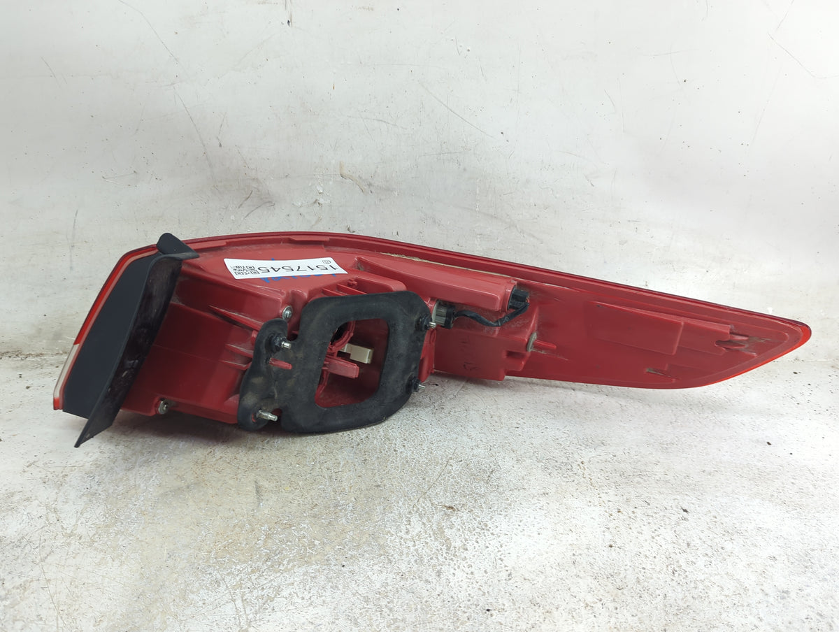 2016-2020 Kia Optima Tail Light Assembly Driver Left OEM P/N:92401-D5000 Fits Fits 2016 2017 2018 2019 2020 OEM Used Auto Pa