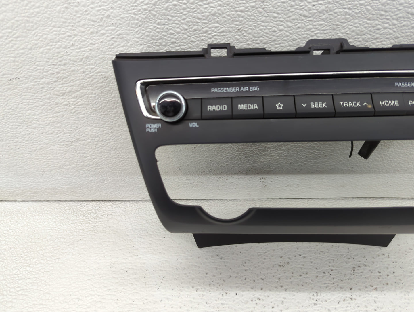 2019-2020 Kia Optima Radio Control Panel - Oemusedautoparts1.com
