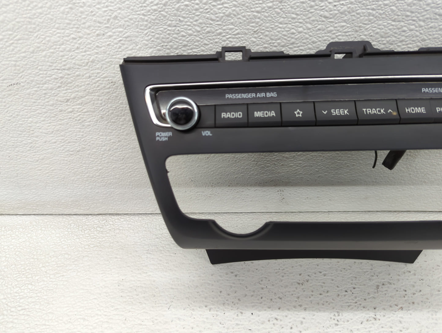 2019-2020 Kia Optima Radio Control Panel - Oemusedautoparts1.com