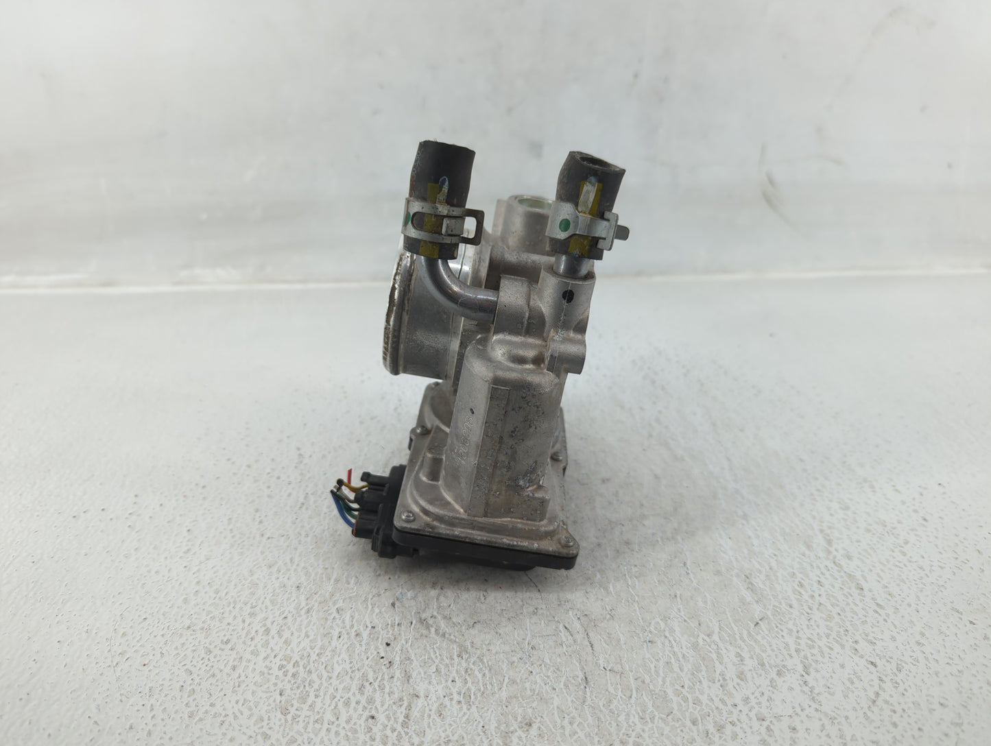 2016-2020 Kia Optima Throttle Body P/N:35100-2B340 Fits Fits 2015 2016 2017 2018 2019 2020 2021 2022 OEM Used Auto Parts - O