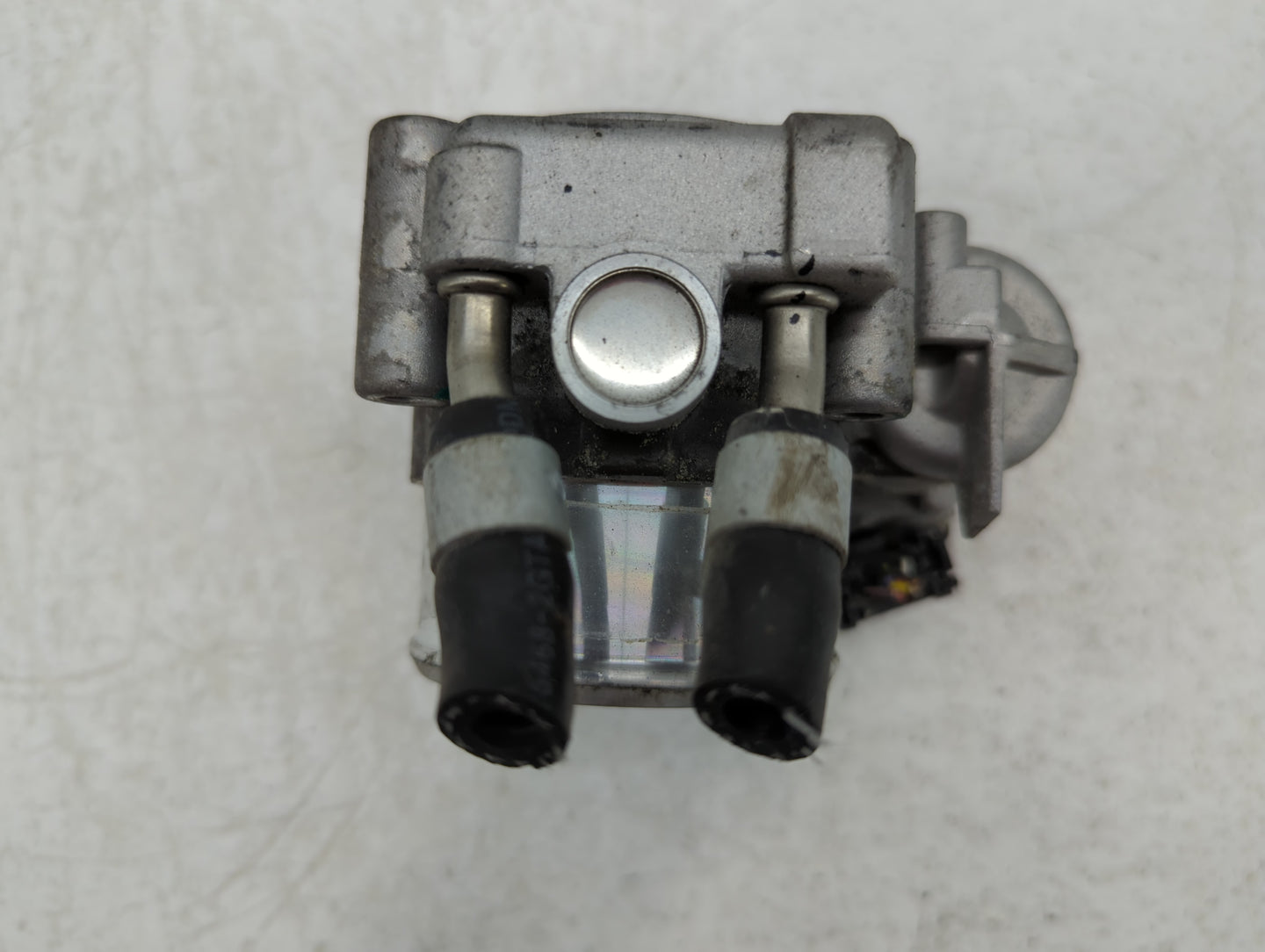2016-2020 Kia Optima Throttle Body P/N:0 280 750 616 35100-2G610 Fits Fits 2015 2016 2017 2018 2019 2020 2021 OEM Used Auto 