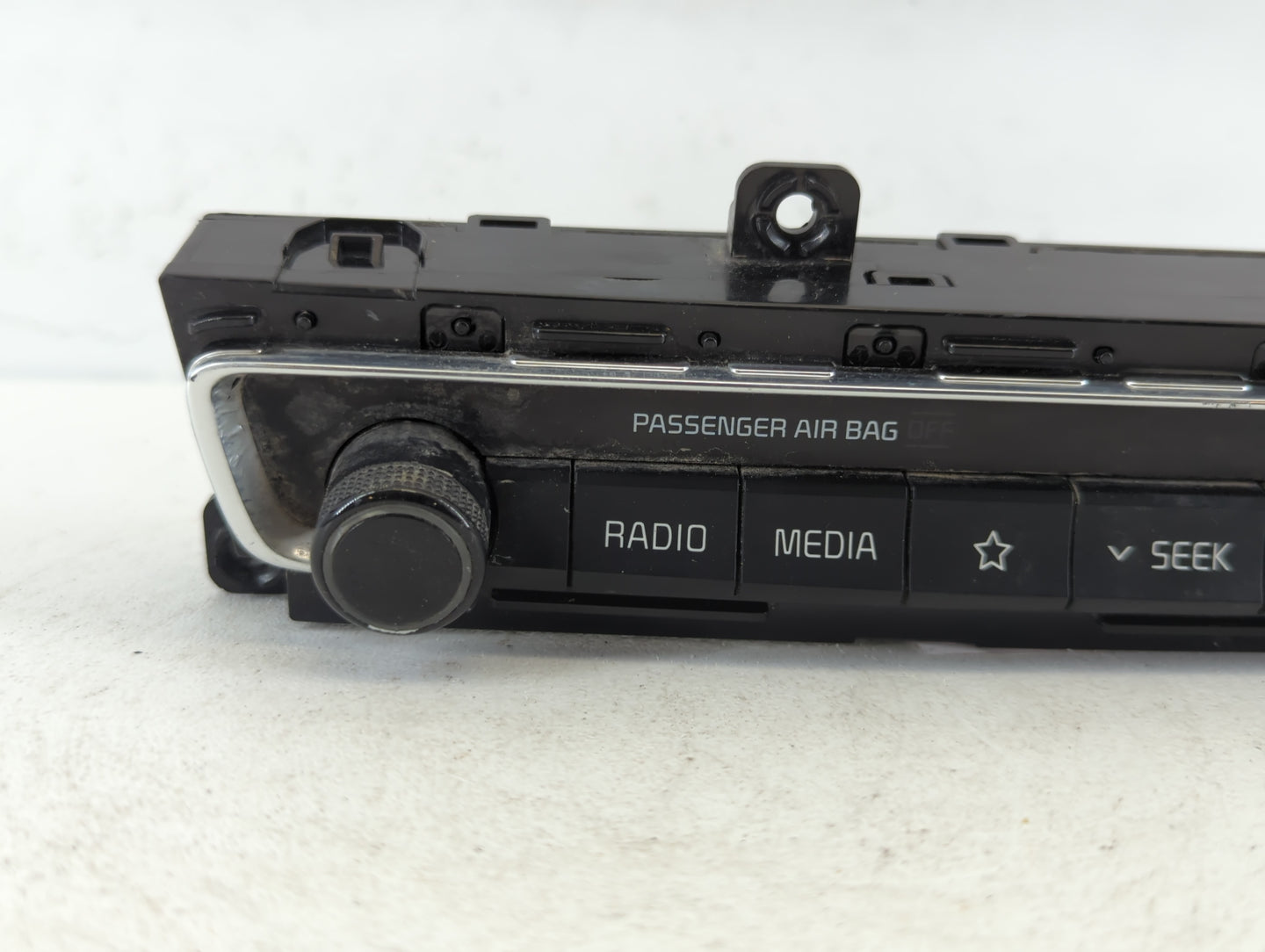 2016-2020 Kia Optima Am Fm Cd Player Radio Receiver - Oemusedautoparts1.com