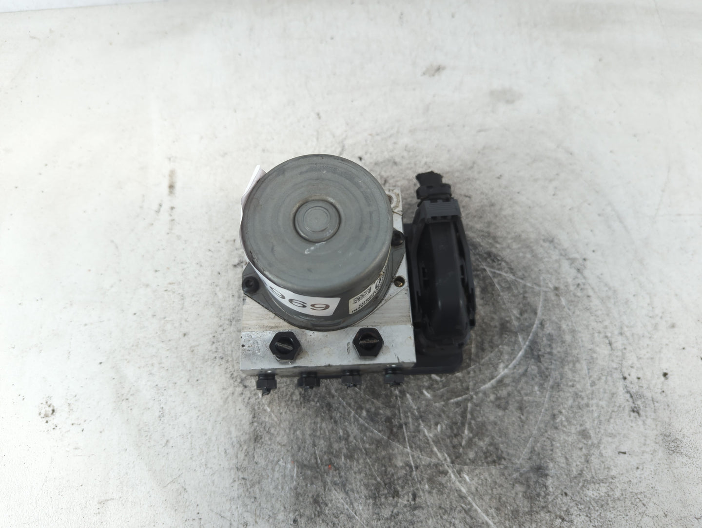 2019-2020 Kia Optima ABS Pump Control Module Replacement P/N:61589-43100 Fits Fits 2019 2020 OEM Used Auto Parts - Oemusedau