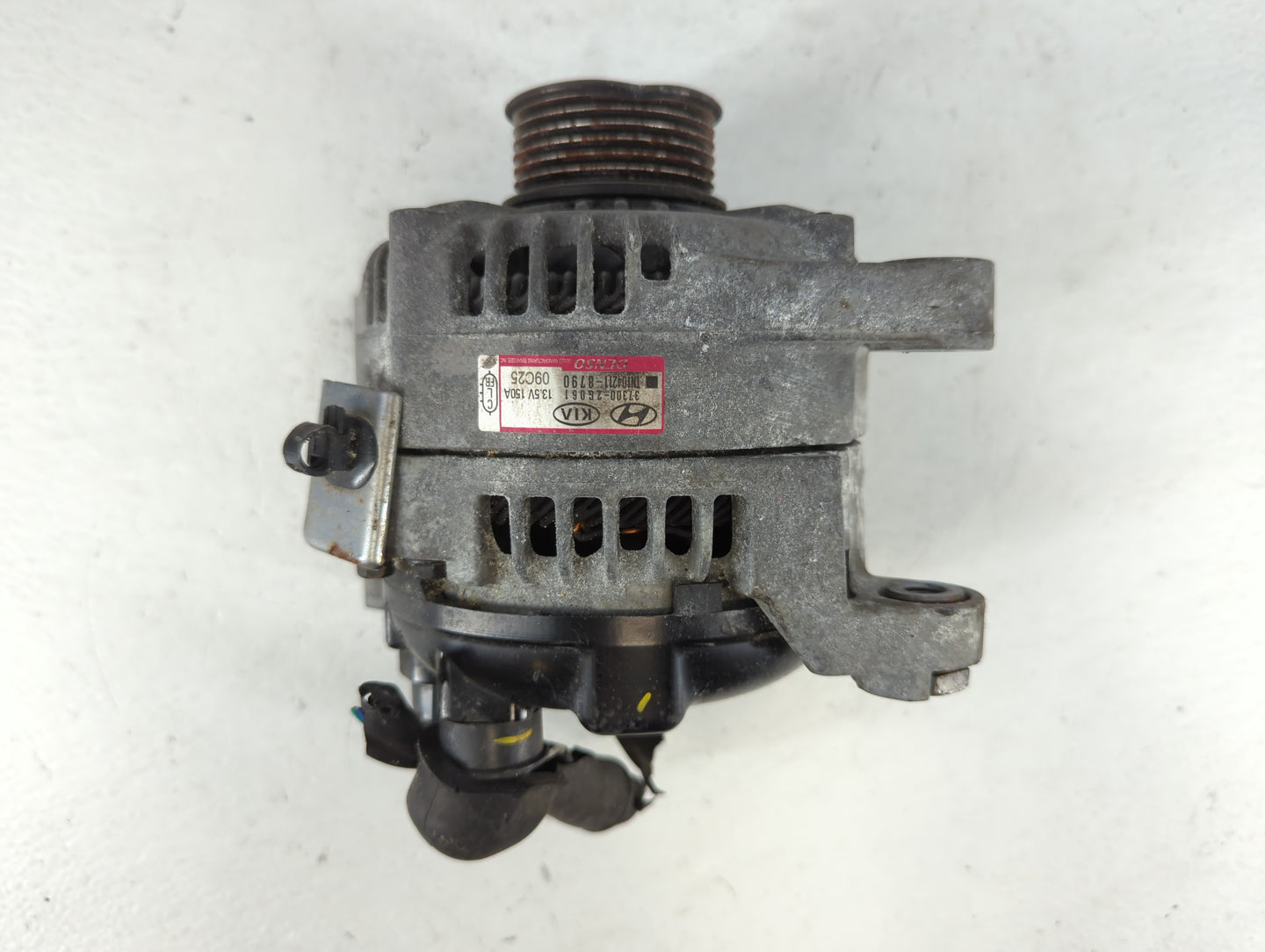 2016-2020 Kia Optima Alternator Replacement Generator Charging Assembly Engine OEM P/N:37300-2G061 Fits OEM Used Auto Parts 