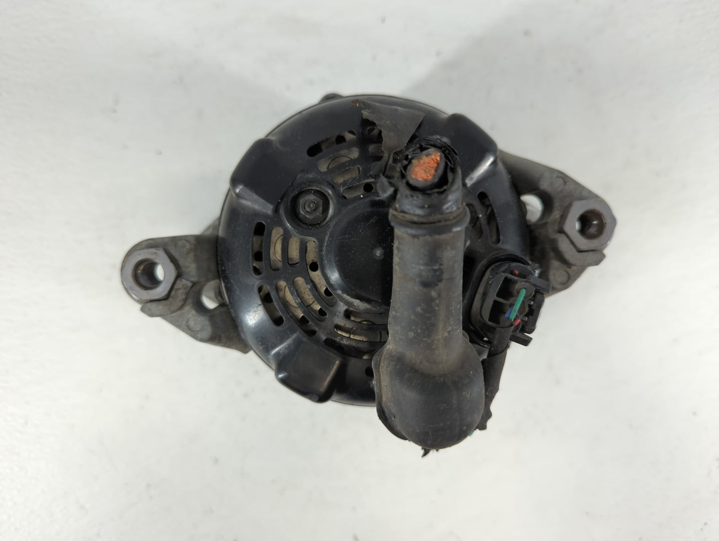 2016-2020 Kia Optima Alternator Replacement Generator Charging Assembly Engine OEM P/N:37300-2G061 Fits OEM Used Auto Parts 