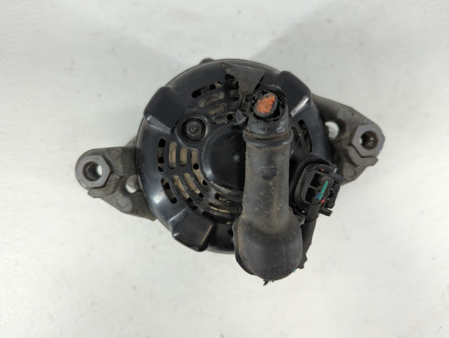 2016-2020 Kia Optima Alternator Replacement Generator Charging Assembly Engine OEM P/N:37300-2G061 Fits OEM Used Auto Parts 