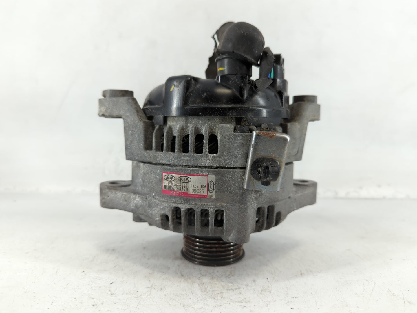 2016-2020 Kia Optima Alternator Replacement Generator Charging Assembly Engine OEM P/N:37300-2G061 Fits OEM Used Auto Parts 