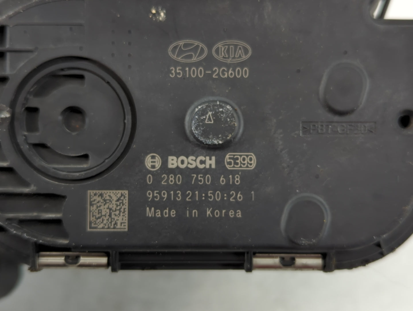 2016-2020 Kia Optima Throttle Body P/N:35100-2G600 0 280 750 618 Fits Fits 2015 2016 2017 2018 2019 2020 2021 OEM Used Auto 