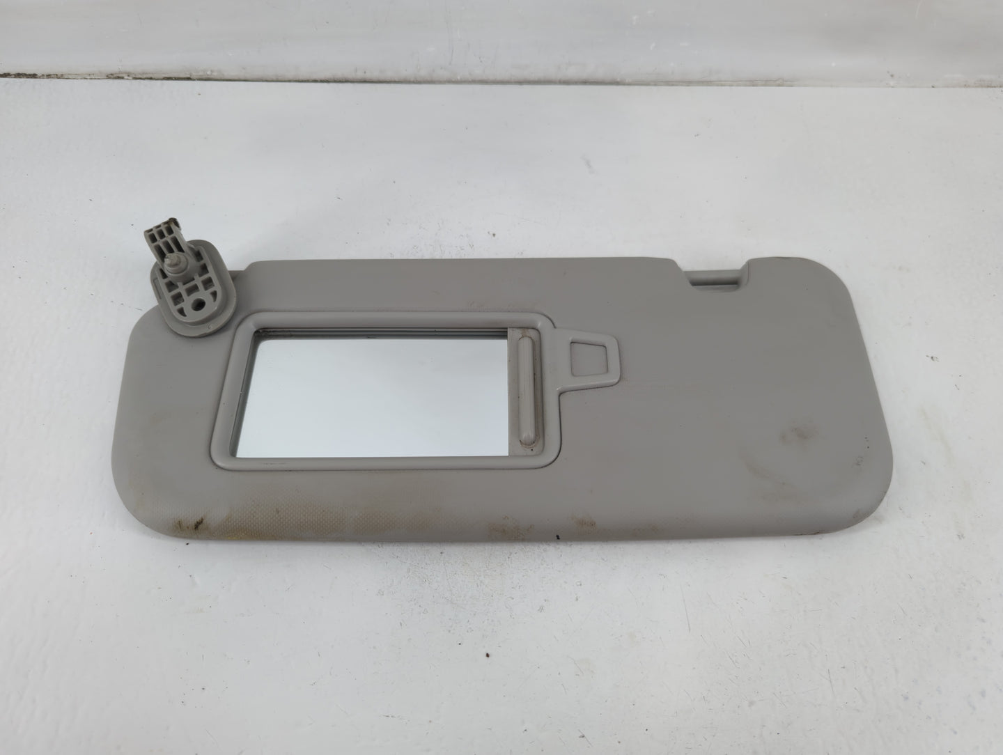 2018-2020 Kia Rio Sun Visor Shade Replacement Driver Left Mirror Fits Fits 2018 2019 2020 2021 2022 OEM Used Auto Parts - Oe