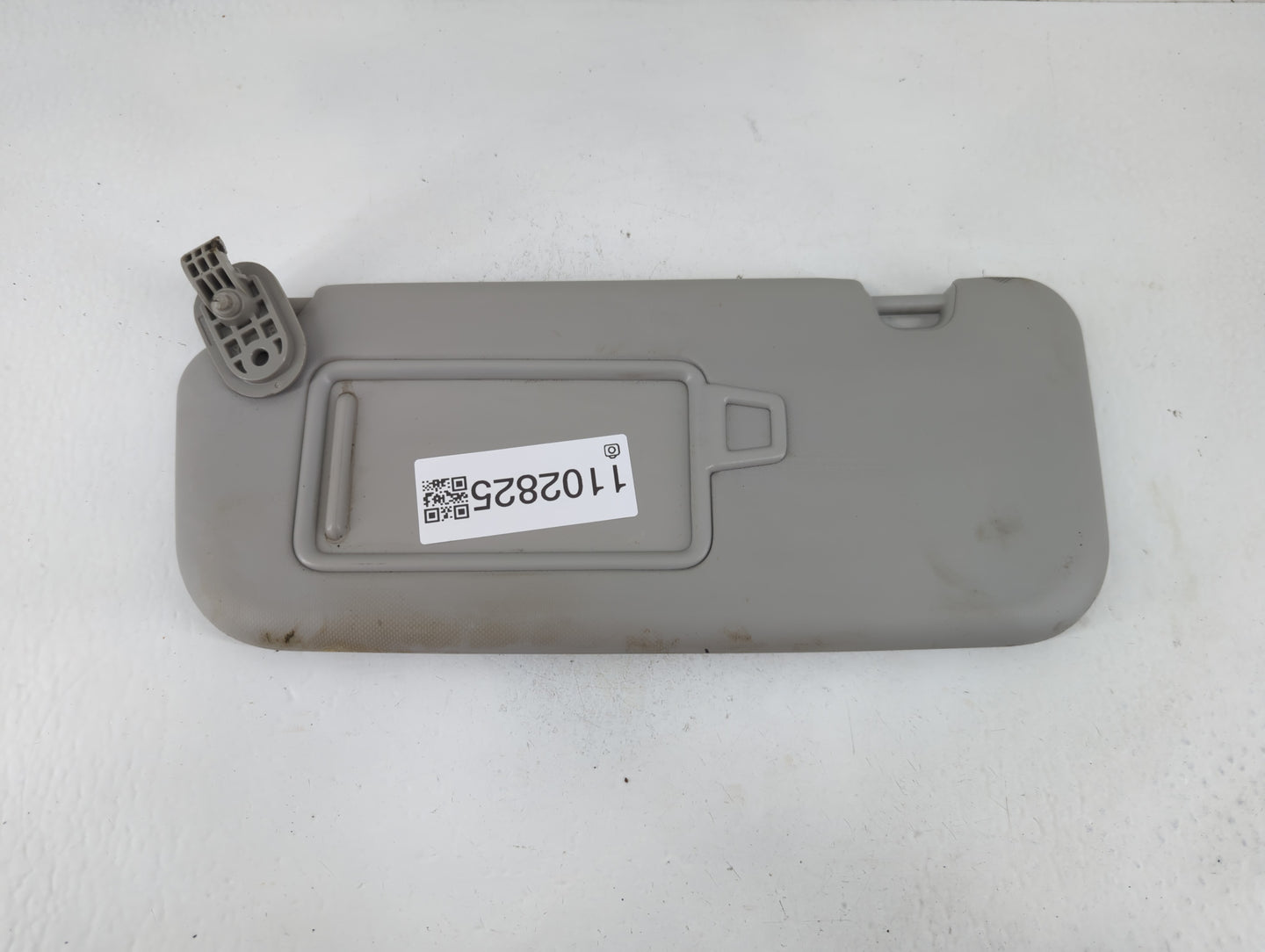 2018-2020 Kia Rio Sun Visor Shade Replacement Driver Left Mirror Fits Fits 2018 2019 2020 2021 2022 OEM Used Auto Parts - Oe