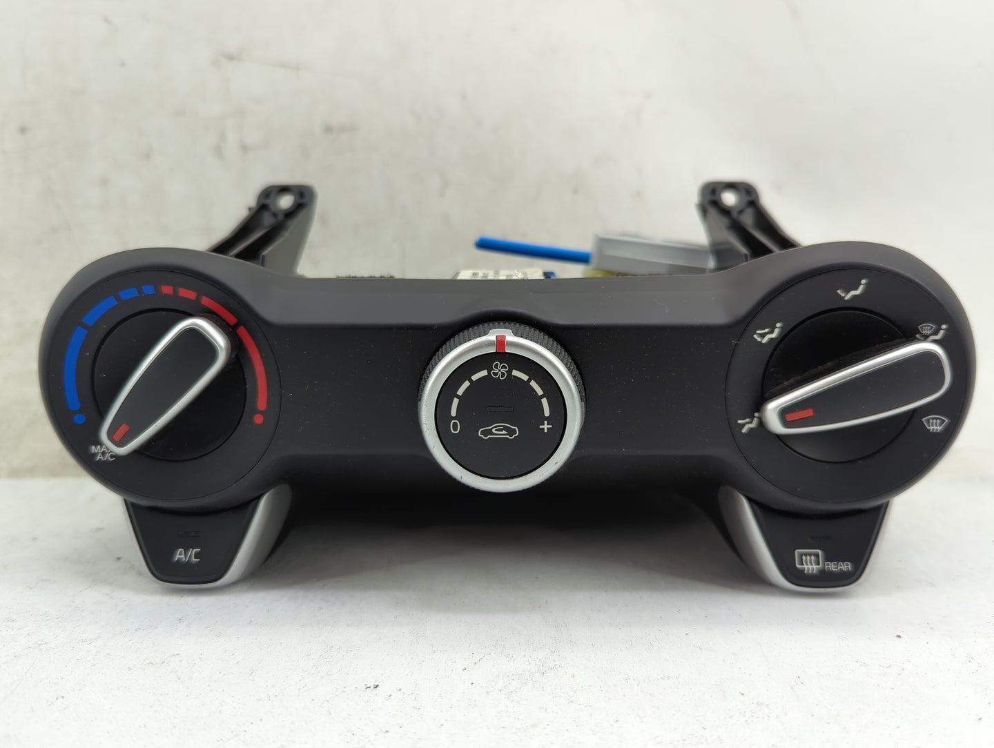2020 Kia Rio Climate Control Module Temperature AC/Heater Replacement P/N:97250H9080 Fits OEM Used Auto Parts - Oemusedautop