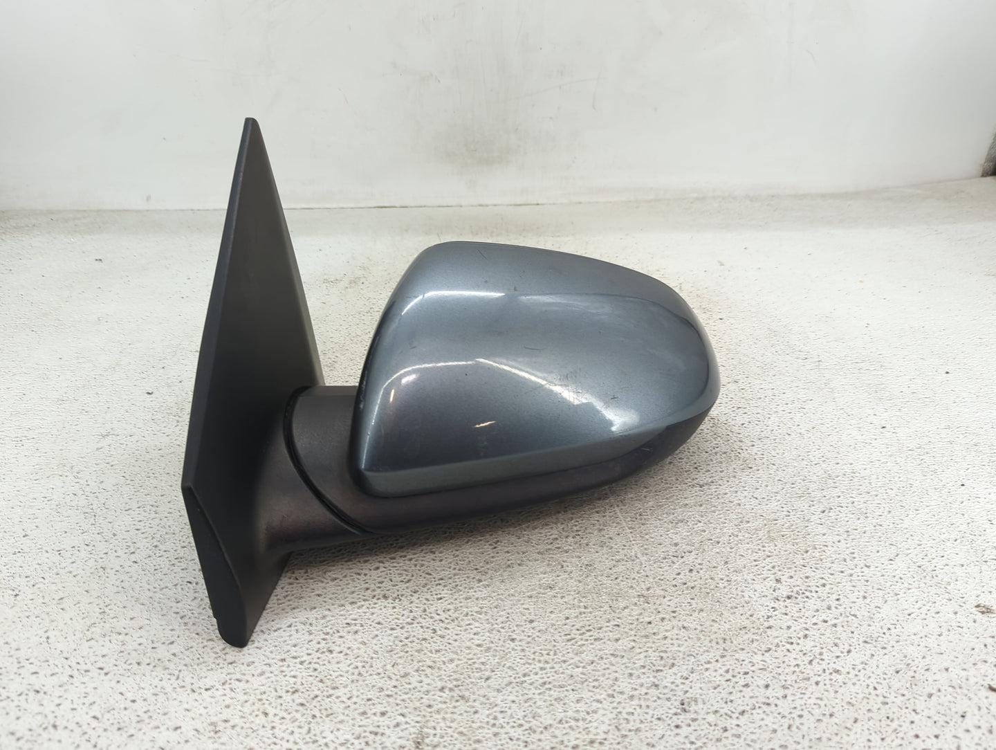 2018-2020 Kia Rio Driver Side View Mirror - Left Door Mirror OEM Used - Oemusedautoparts1.com