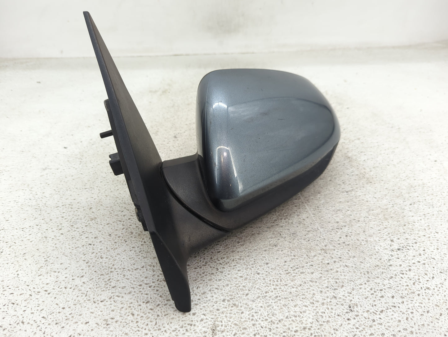 2018-2020 Kia Rio Driver Side View Mirror - Left Door Mirror OEM Used - Oemusedautoparts1.com