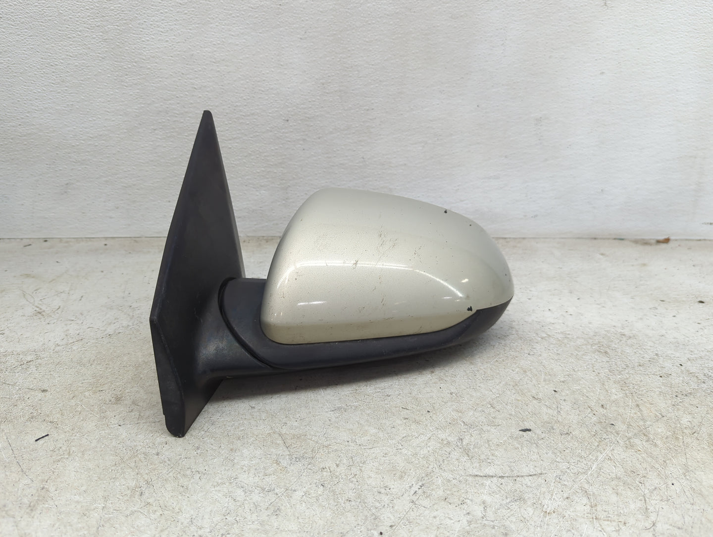 2018-2020 Kia Rio Driver Side View Mirror - Left Door Mirror OEM Used - Oemusedautoparts1.com