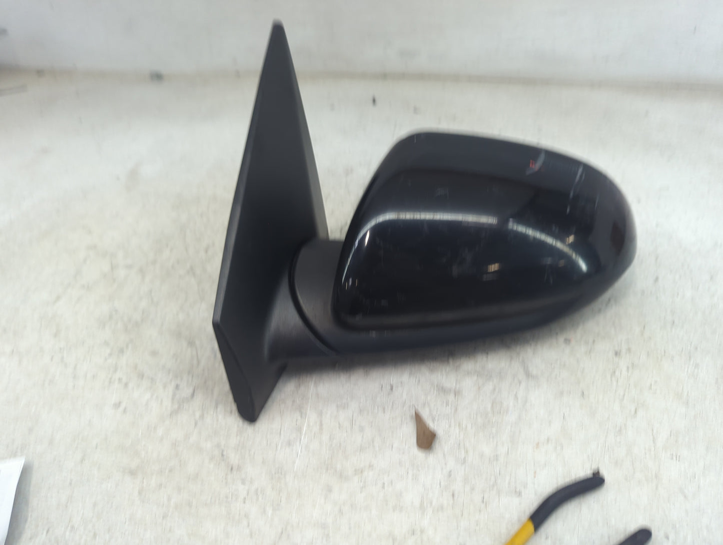 2018-2020 Kia Rio Driver Side View Mirror - Left Door Mirror OEM Used - Oemusedautoparts1.com