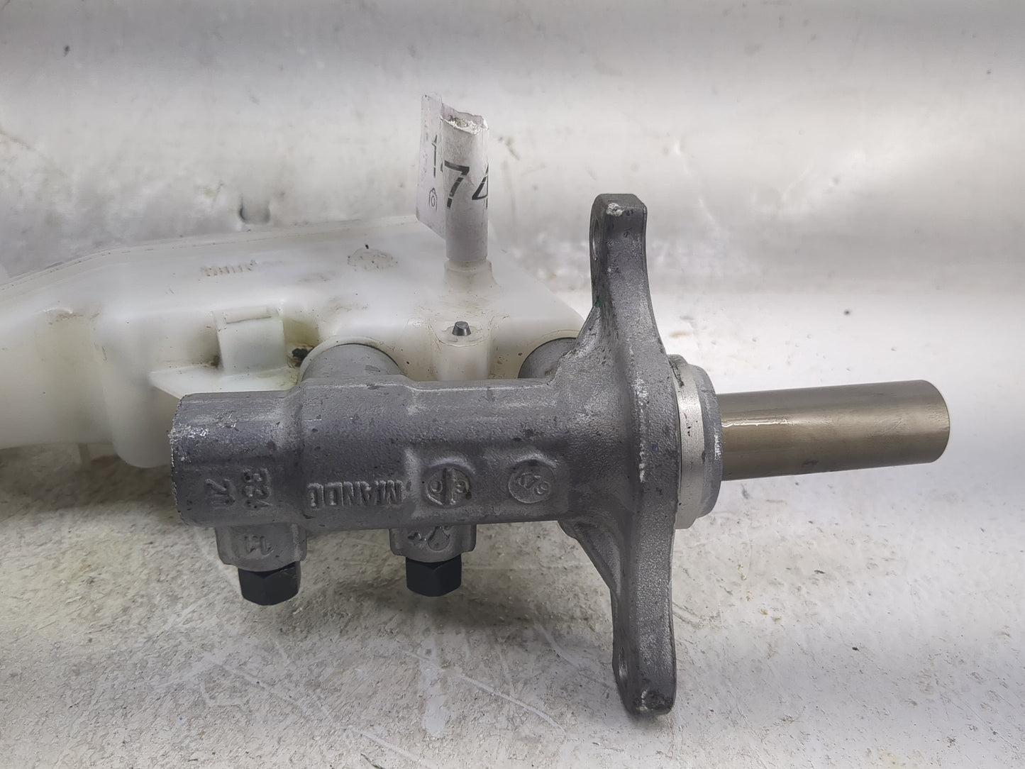 2020-2020 Kia Rio Brake Master Cylinder 1497497 - Oemusedautoparts1.com
