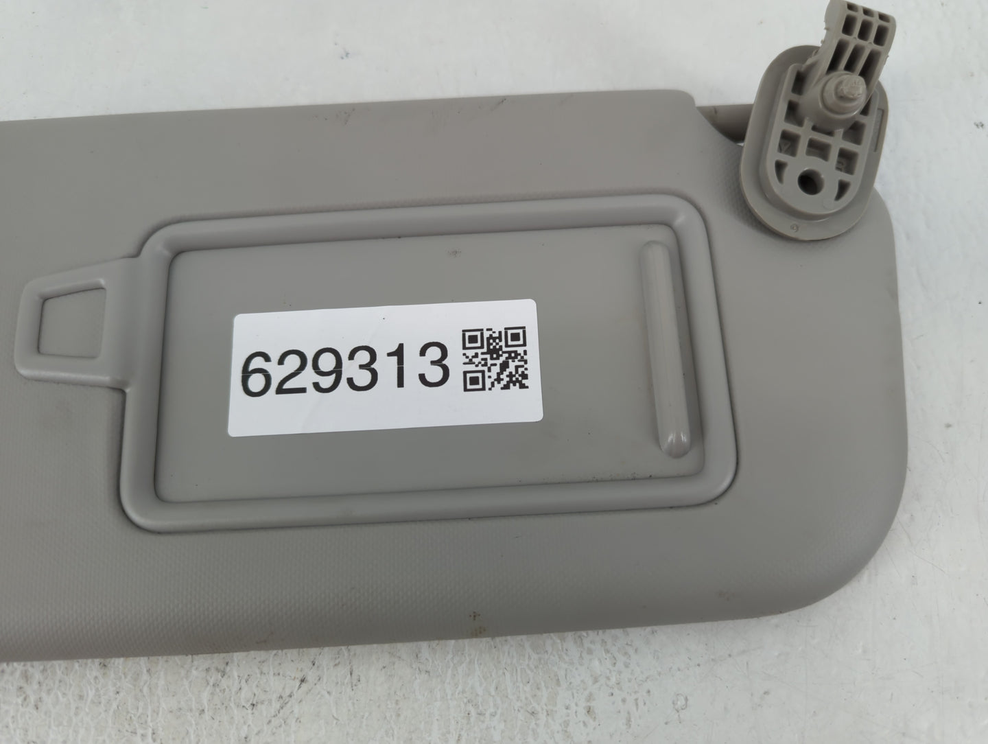 2018-2020 Kia Rio Sun Visor Shade Replacement Passenger Right Mirror Fits Fits 2018 2019 2020 2021 2022 OEM Used Auto Parts 