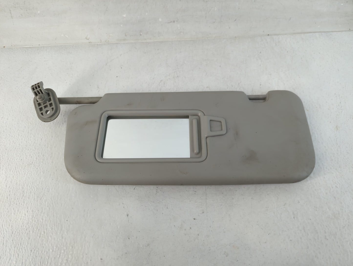 2018-2020 Kia Rio Sun Visor Shade Replacement Passenger Right Mirror Fits Fits 2018 2019 2020 2021 2022 OEM Used Auto Parts 
