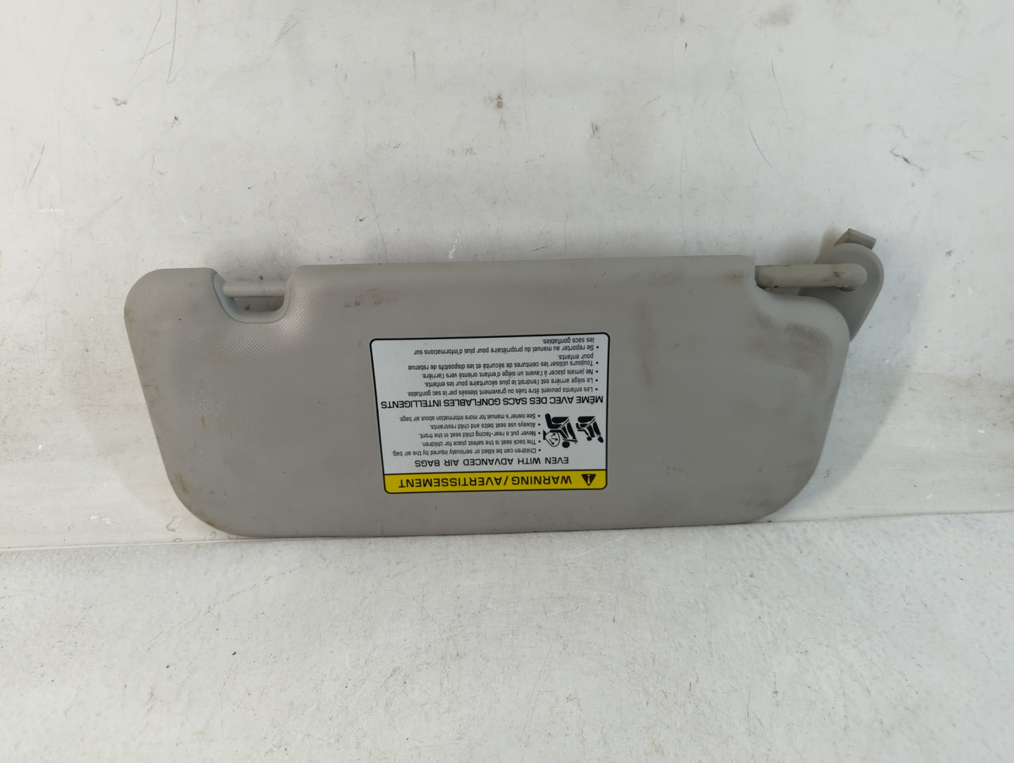 2018-2020 Kia Rio Sun Visor Shade Replacement Passenger Right Mirror Fits Fits 2018 2019 2020 2021 2022 OEM Used Auto Parts 