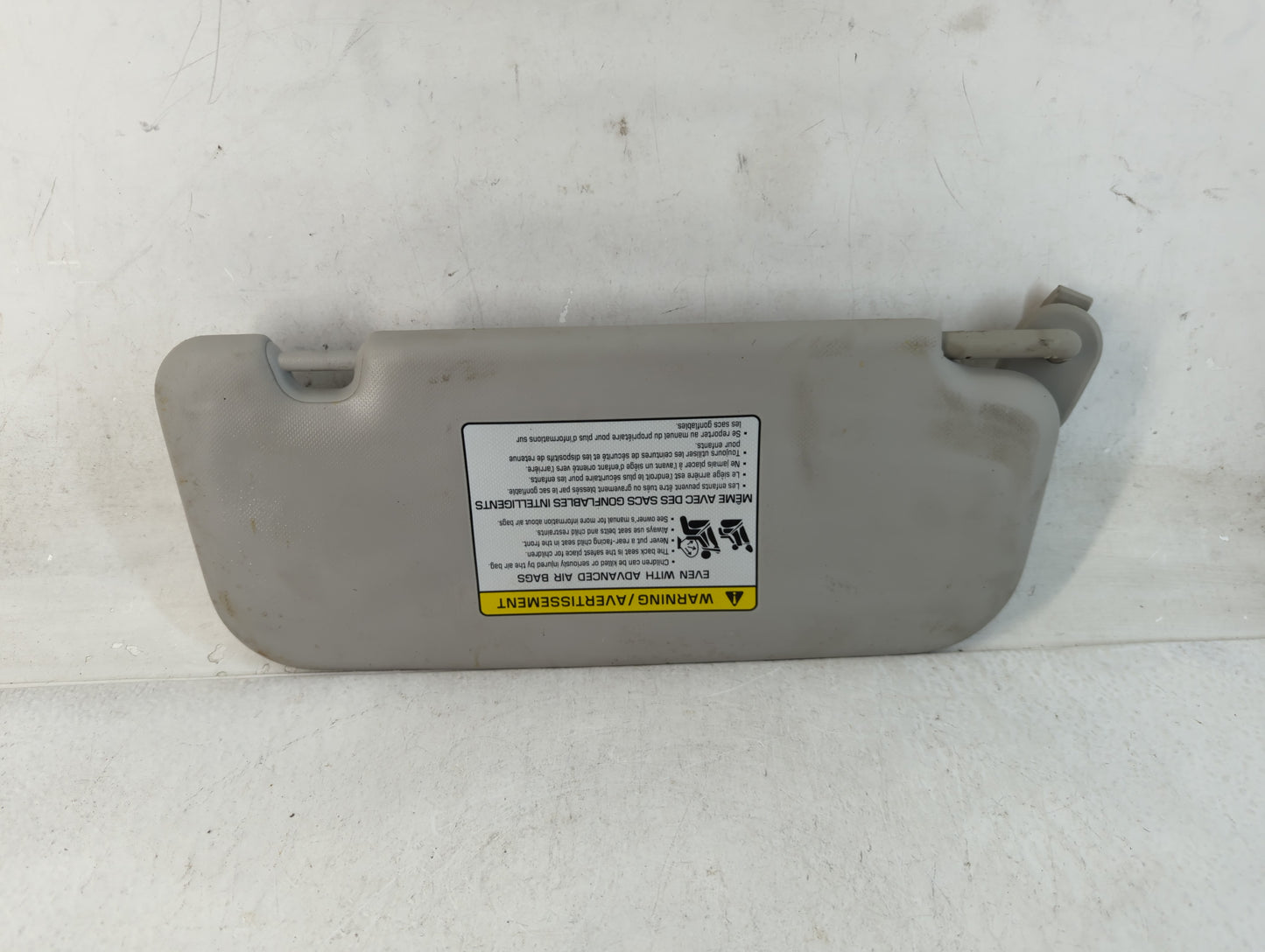 2018-2020 Kia Rio Sun Visor Shade Replacement Passenger Right Mirror Fits Fits 2018 2019 2020 2021 2022 OEM Used Auto Parts 
