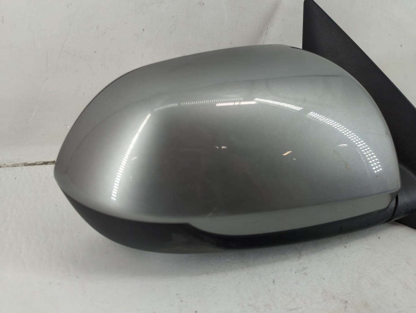 2020 Kia Seltos Side Mirror Replacement Passenger Right View Door Mirror P/N:E13049911 Fits OEM Used Auto Parts - Oemusedaut