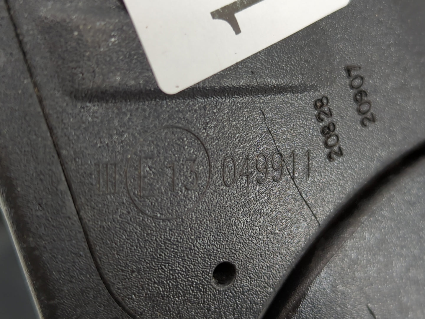 2020 Kia Seltos Side Mirror Replacement Passenger Right View Door Mirror P/N:E13049911 Fits OEM Used Auto Parts - Oemusedaut