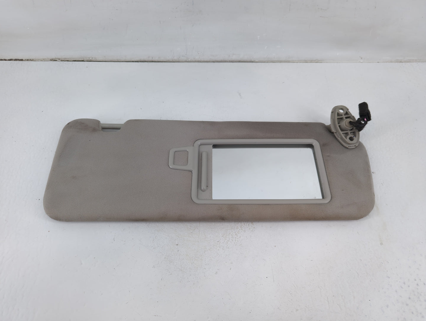 2016-2020 Kia Sorento Sun Visor Shade Replacement Passenger Right Mirror Fits Fits 2016 2017 2018 2019 2020 OEM Used Auto Pa