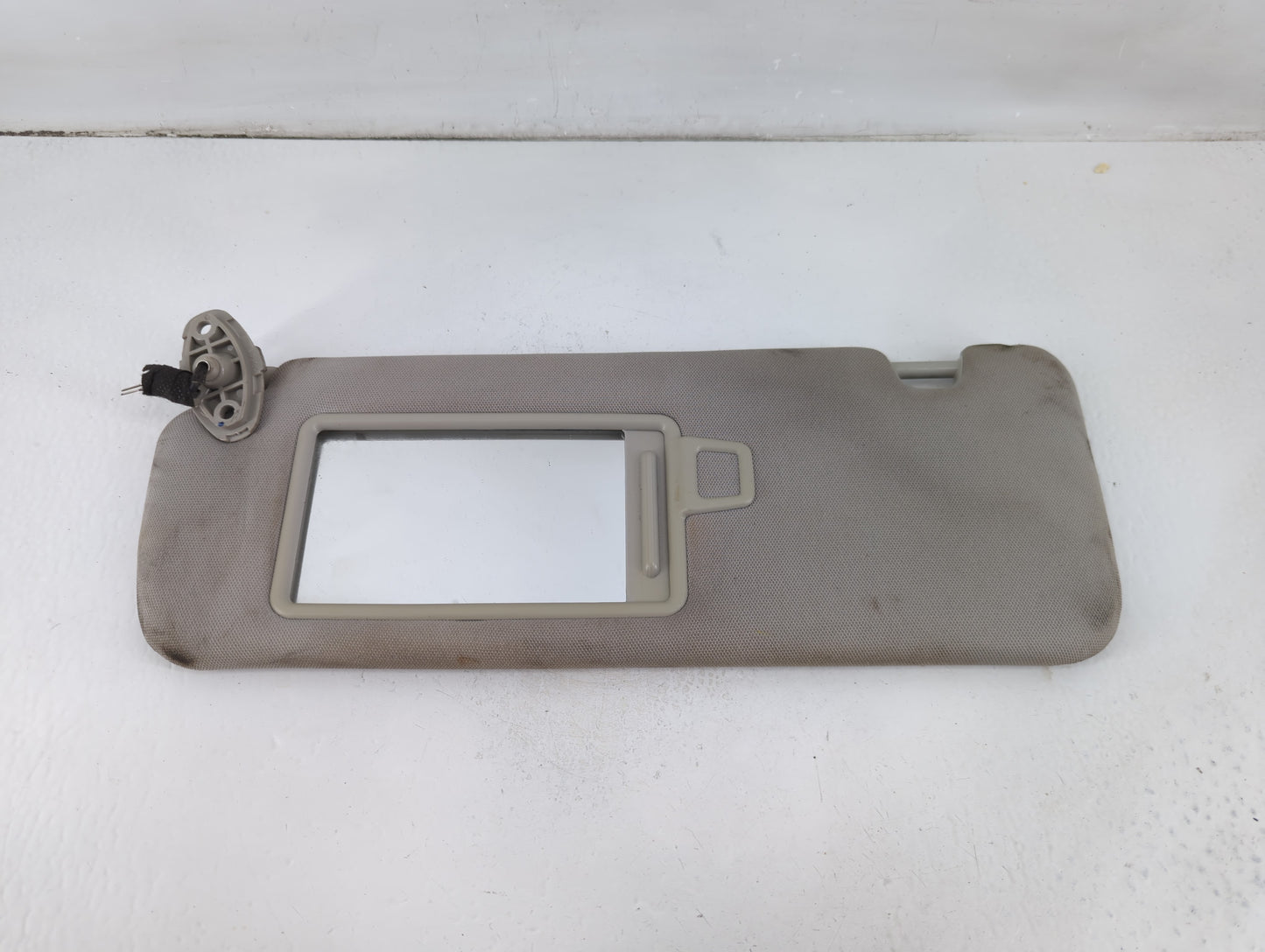 2016-2020 Kia Sorento Sun Visor Shade Replacement Driver Left Mirror Fits Fits 2016 2017 2018 2019 2020 OEM Used Auto Parts 