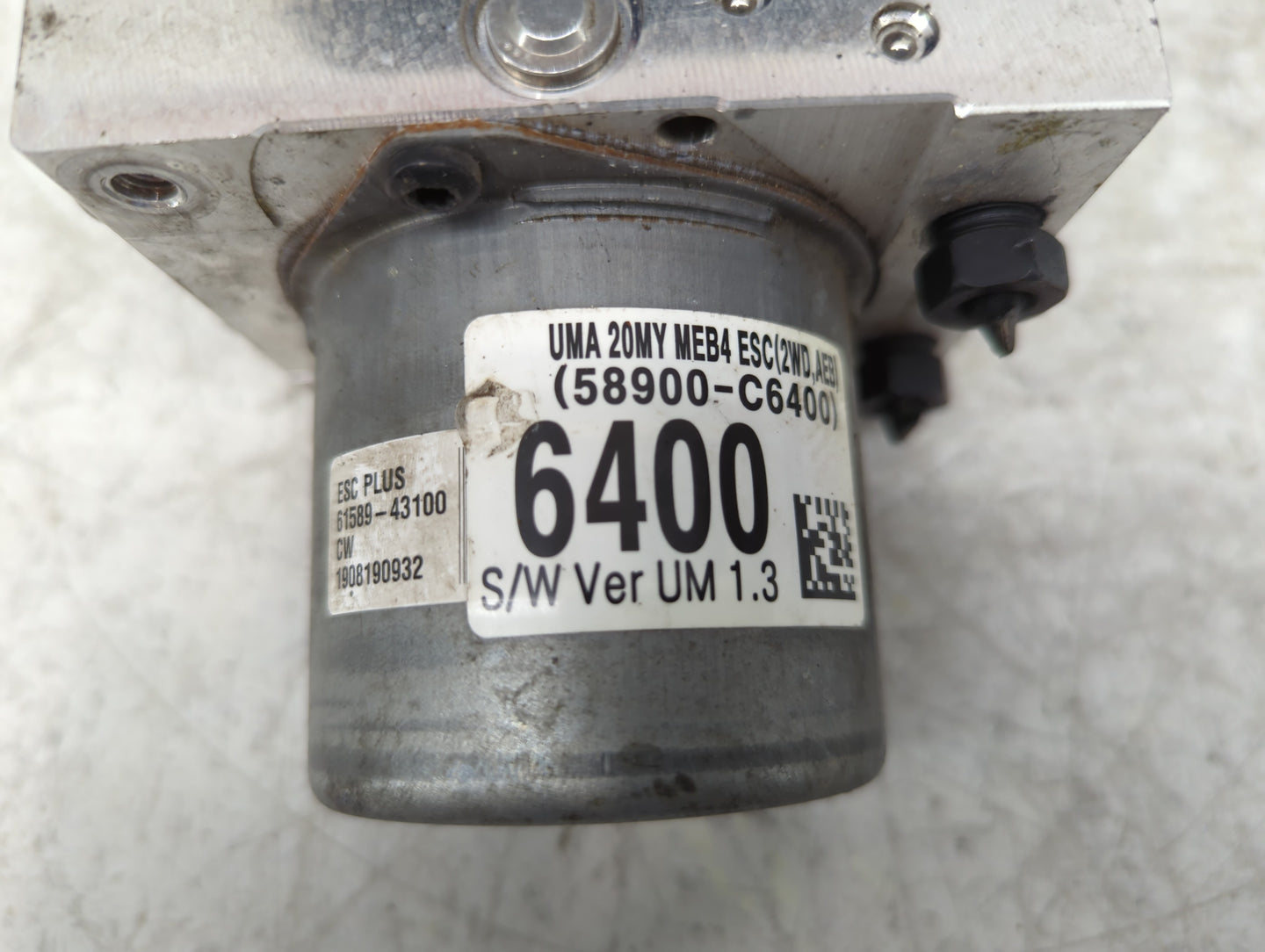 2019-2020 Kia Sorento ABS Pump Control Module Replacement P/N:58900-C6400 Fits Fits 2019 2020 OEM Used Auto Parts - Oemuseda