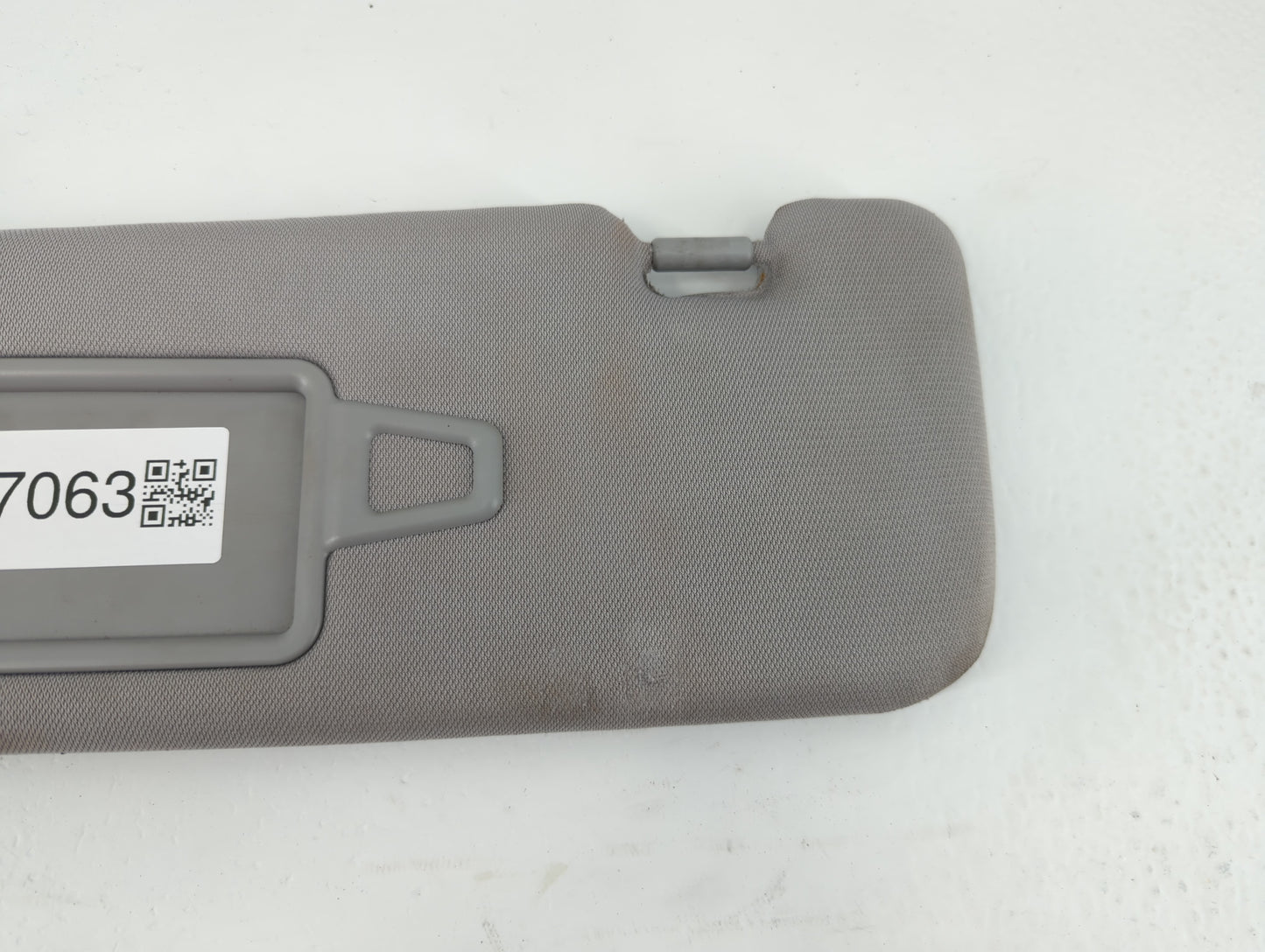 2016-2020 Kia Sorento Sun Visor Shade Replacement Driver Left Mirror Fits Fits 2016 2017 2018 2019 2020 OEM Used Auto Parts 