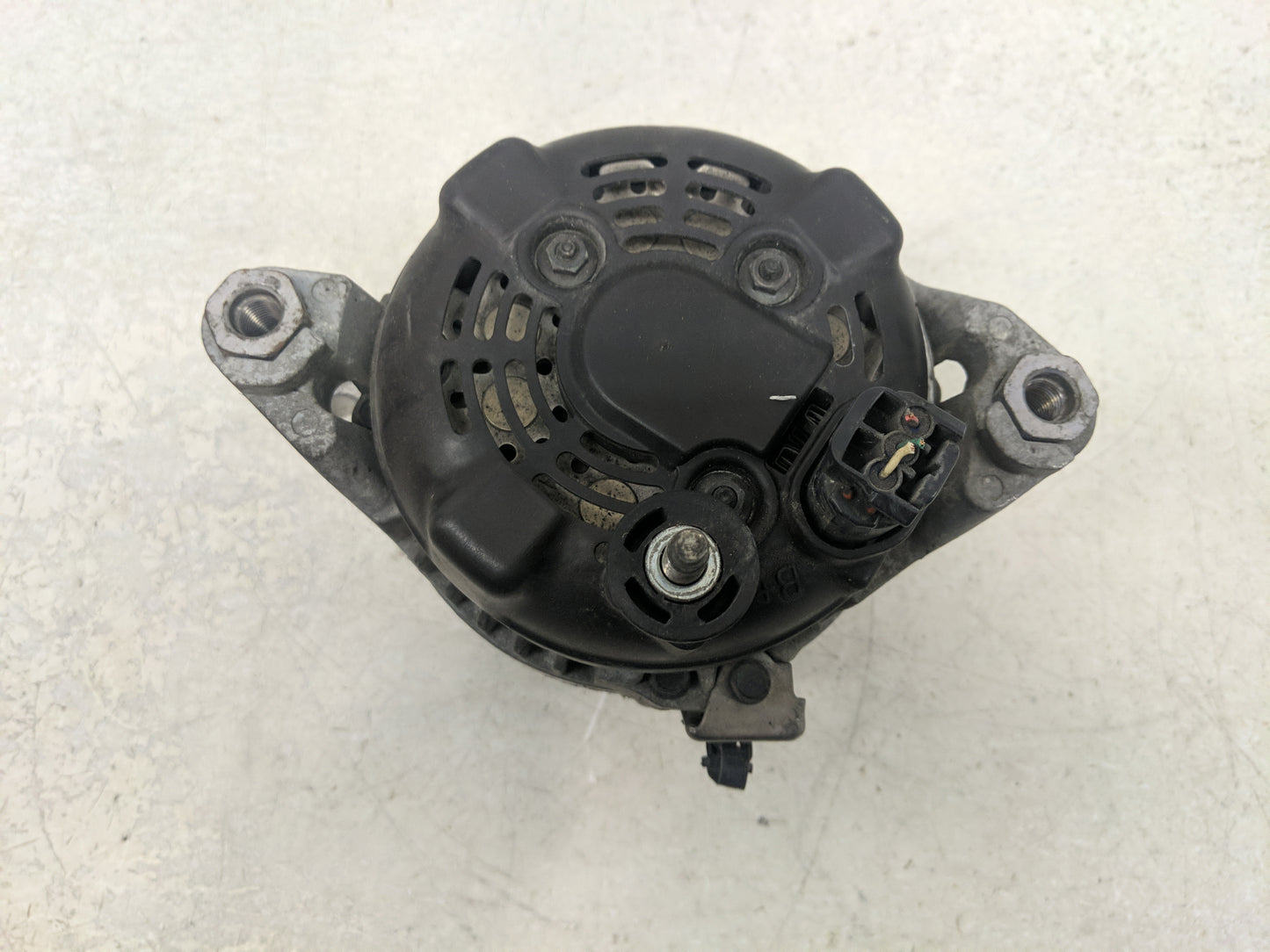 2016-2020 Kia Sorento Alternator Replacement Generator Charging Assembly Engine OEM P/N:TN104211-8790 37300-2G061 Fits OEM U