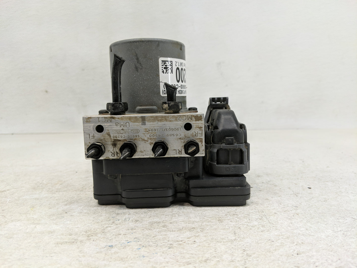 2019-2020 Kia Sorento ABS Pump Control Module Replacement P/N:58900-C6200 Fits Fits 2019 2020 OEM Used Auto Parts - Oemuseda