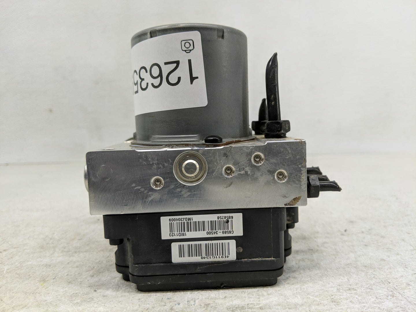 2019-2020 Kia Sorento ABS Pump Control Module Replacement P/N:58900-C6200 Fits Fits 2019 2020 OEM Used Auto Parts - Oemuseda