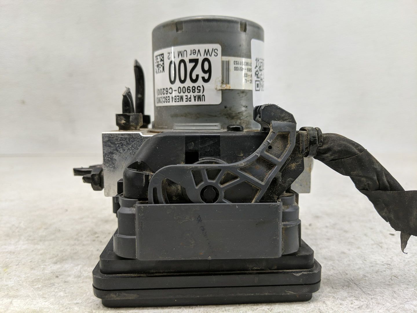 2019-2020 Kia Sorento ABS Pump Control Module Replacement P/N:58900-C6200 Fits Fits 2019 2020 OEM Used Auto Parts - Oemuseda