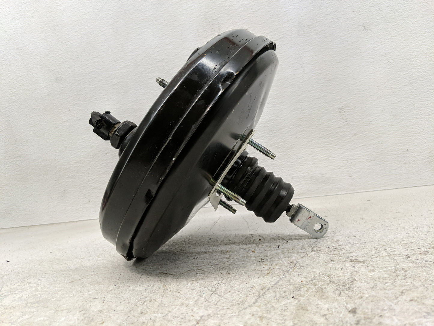 2016-2020 Kia Sorento Power Brake Booster Oem - Oemusedautoparts1.com