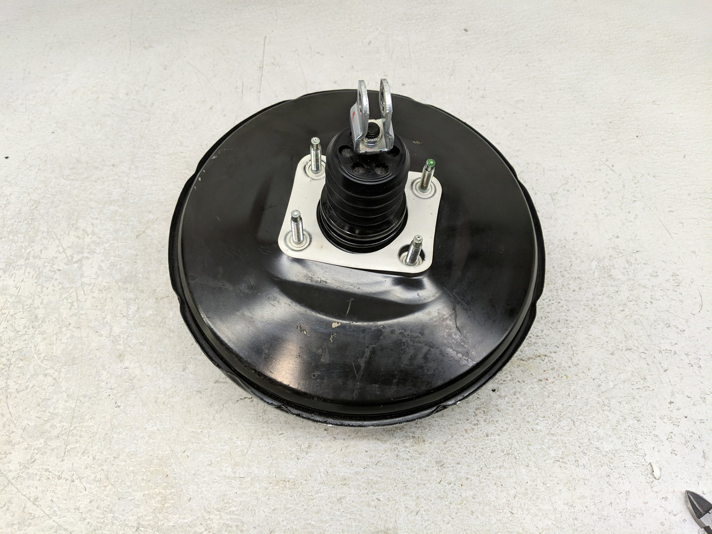 2016-2020 Kia Sorento Power Brake Booster Oem - Oemusedautoparts1.com